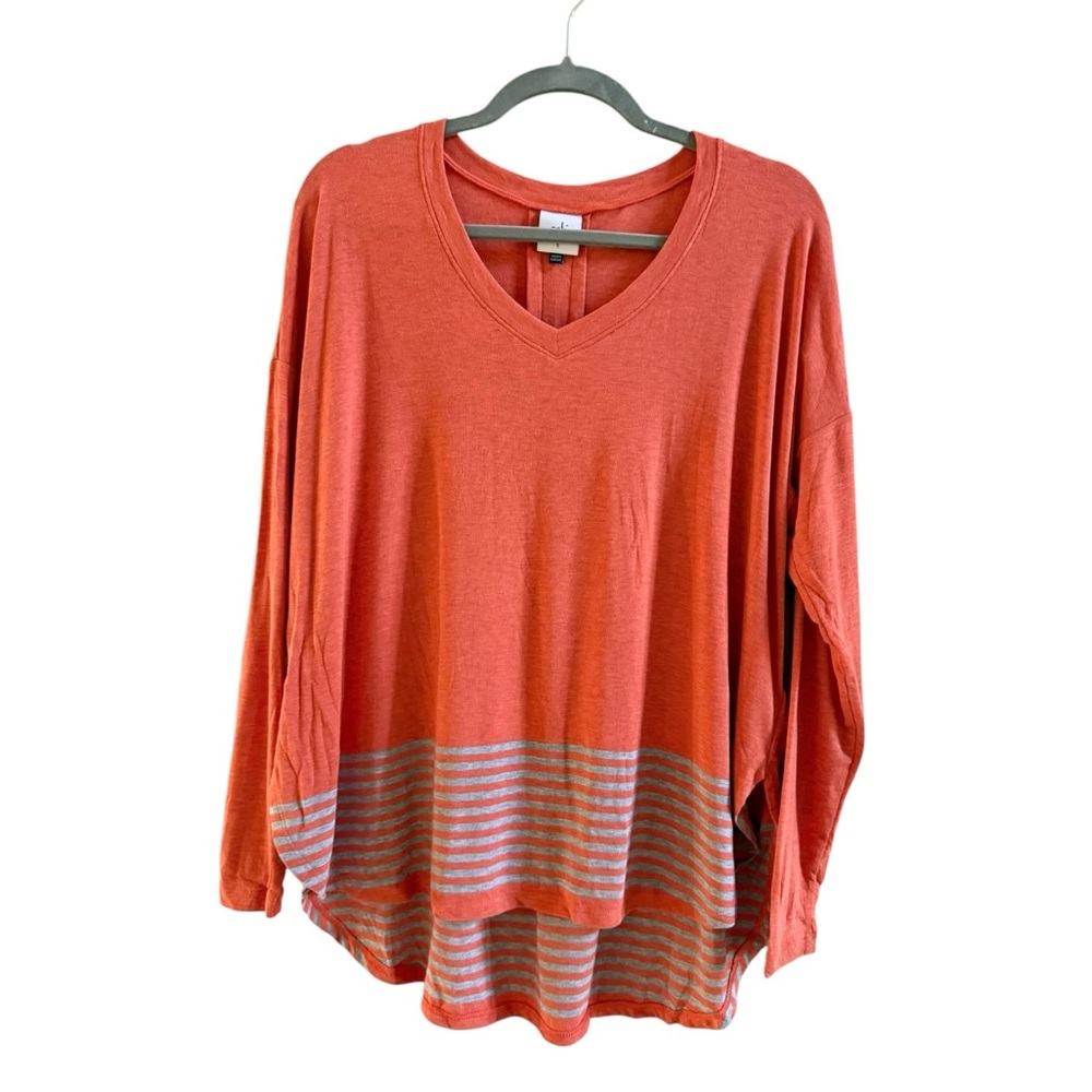 CAbi Women's Hangout Long Sleeve V-Neck Top Oversized Orange Size S Striped Hem